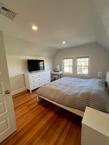 474 Albemarle Rd 2, Newton, MA 02460