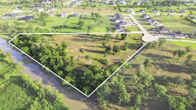 6642 Freret Bayou Drive, Baytown, TX 77523