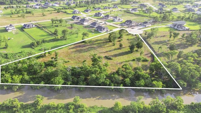 6642 Freret Bayou Drive, Baytown, TX 77523