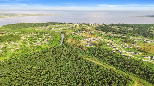 6642 Freret Bayou Drive, Baytown, TX 77523