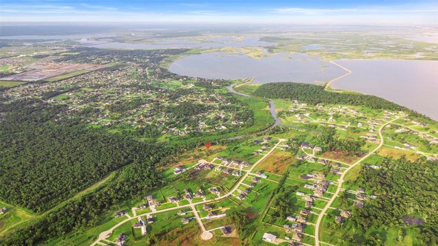 6642 Freret Bayou Drive, Baytown, TX 77523