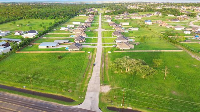 6642 Freret Bayou Drive, Baytown, TX 77523