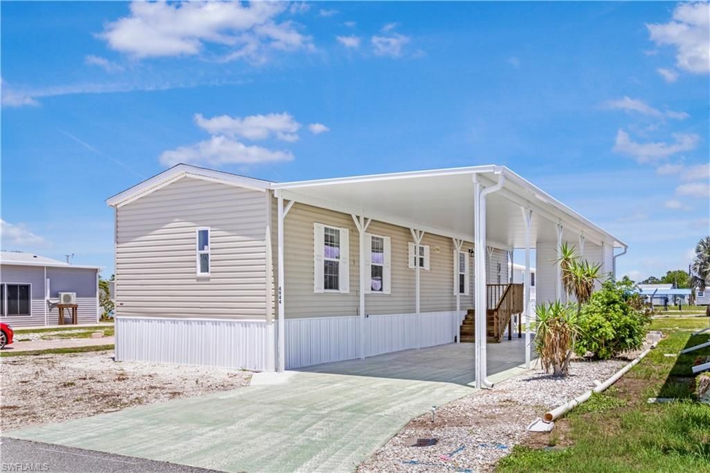 4944 Porky LN, ST. JAMES CITY, FL 33956 — exterior