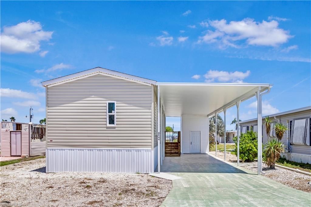 4944 Porky LN, ST. JAMES CITY, FL 33956 — photo 4
