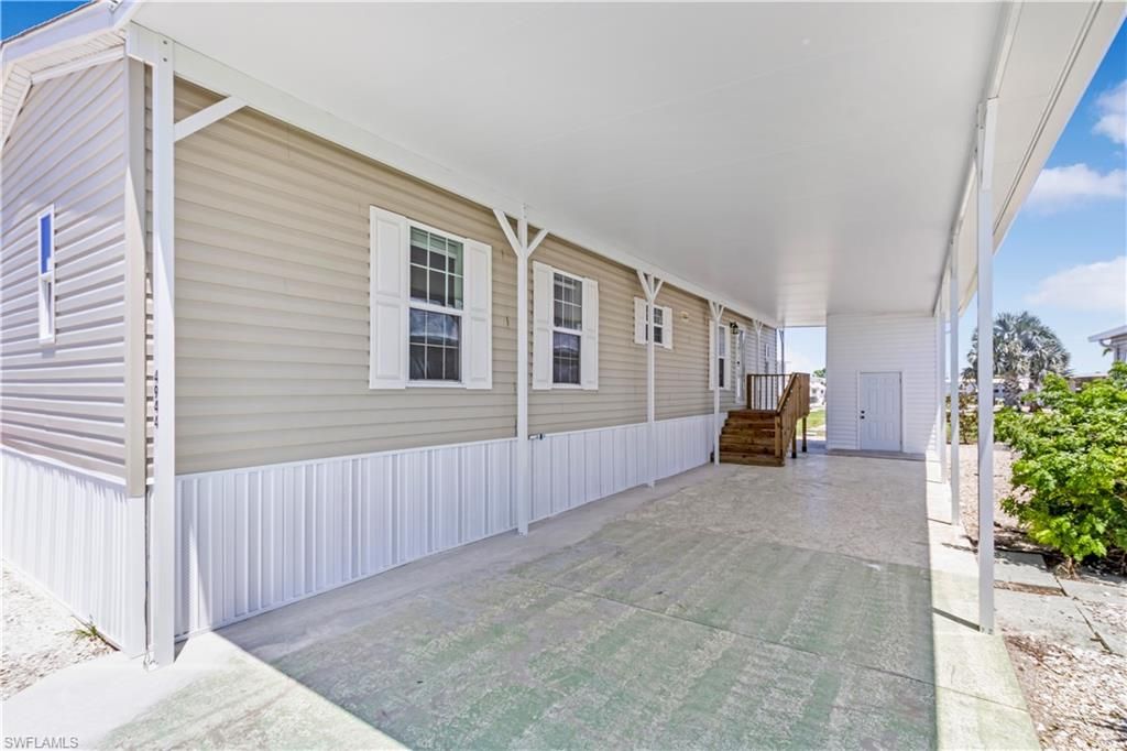 4944 Porky LN, ST. JAMES CITY, FL 33956 — photo 5
