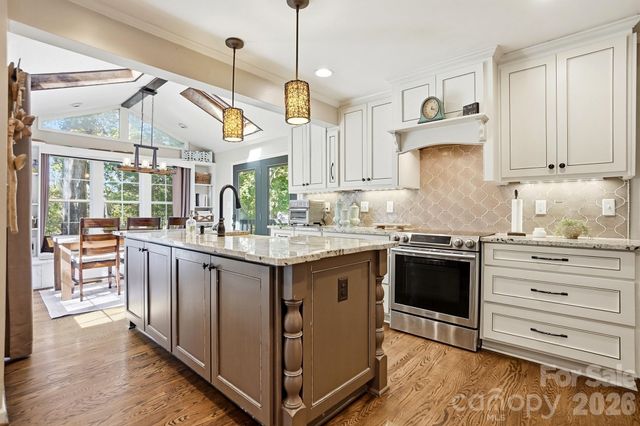 434 Chadmore Drive, Charlotte, NC 28270