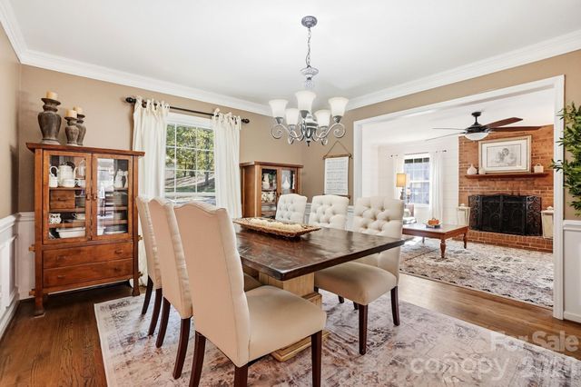 434 Chadmore Drive, Charlotte, NC 28270