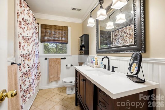 434 Chadmore Drive, Charlotte, NC 28270