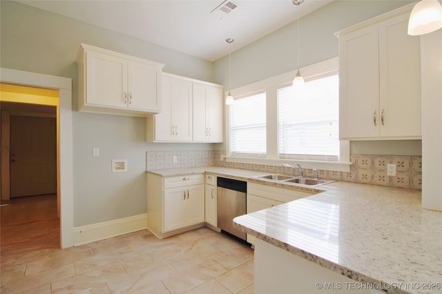 809 N Grand Avenue, Okmulgee, OK 74447