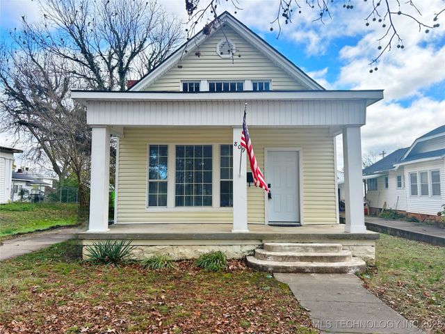 809 N Grand Avenue, Okmulgee, OK 74447