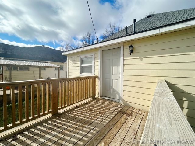 809 N Grand Avenue, Okmulgee, OK 74447