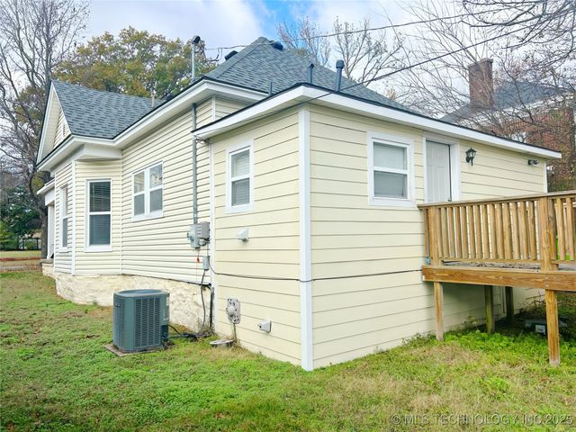 809 N Grand Avenue, Okmulgee, OK 74447