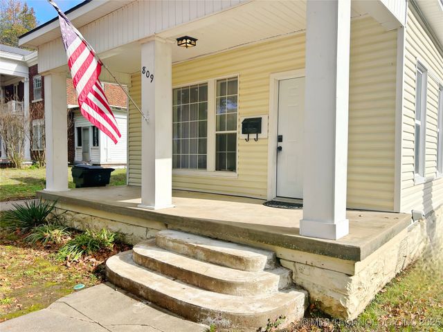809 N Grand Avenue, Okmulgee, OK 74447