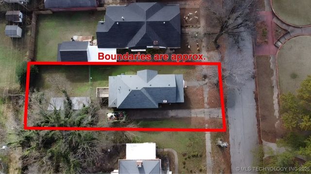 809 N Grand Avenue, Okmulgee, OK 74447