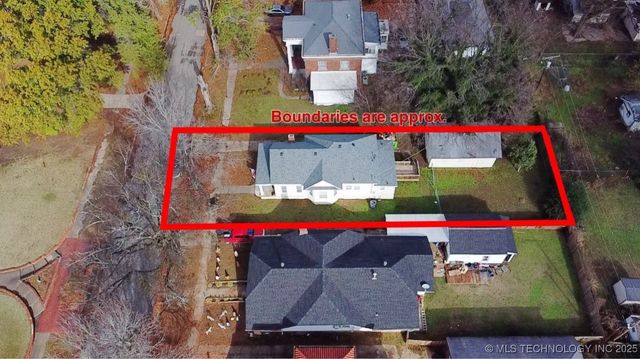 809 N Grand Avenue, Okmulgee, OK 74447