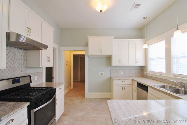 809 N Grand Avenue, Okmulgee, OK 74447