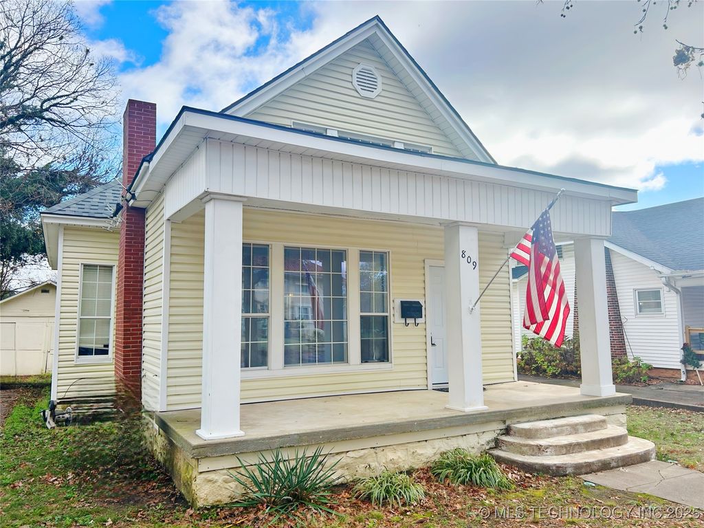 809 N Grand Avenue, Okmulgee, OK 74447