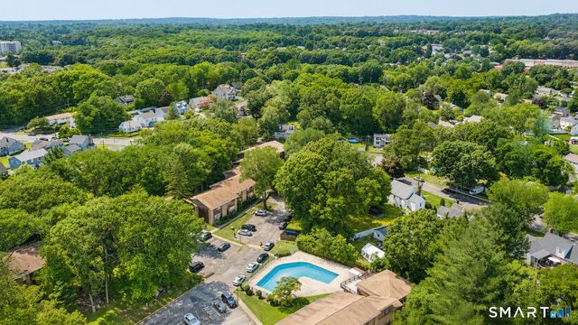 200 Woodmont Avenue 126, Bridgeport, CT 06606