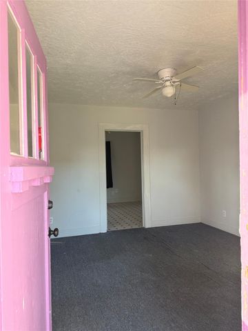 95 W 8th Street, Kemah, TX 77565