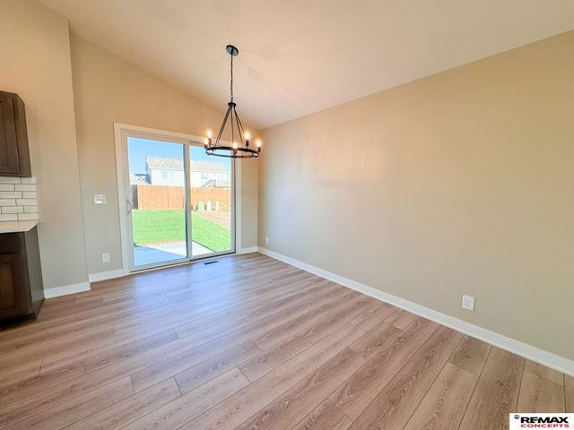 4324 Woodside Village Drive, Lincoln, NE 68528