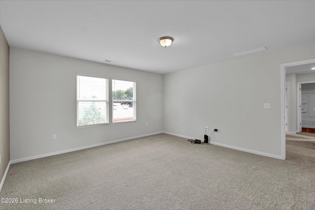 1061 Shady Brook Ln, Louisville, KY 40229