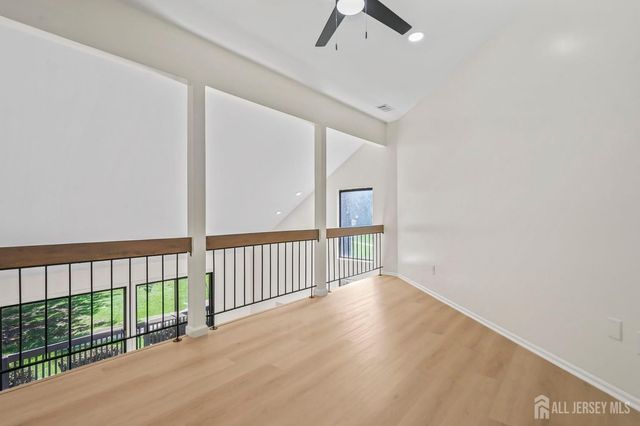 102 Kingsberry Drive, Franklin Twsp, NJ 08873