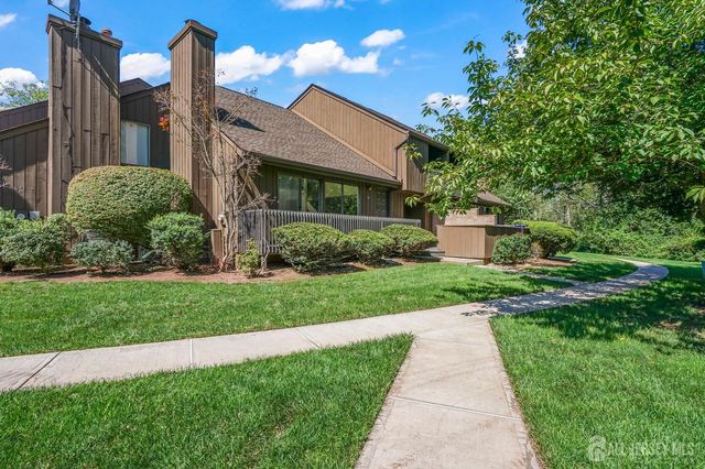 102 Kingsberry Drive, Franklin Twsp, NJ 08873