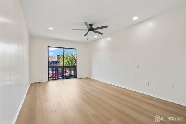 102 Kingsberry Drive, Franklin Twsp, NJ 08873