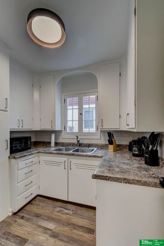 2002 N 55 Street, Omaha, NE 68104