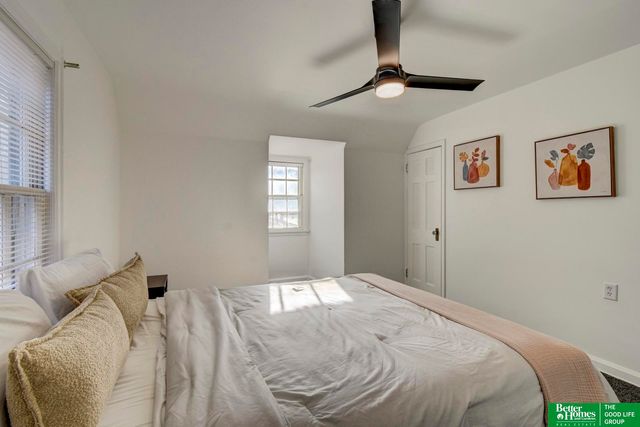 2002 N 55 Street, Omaha, NE 68104