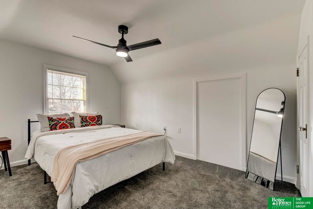 2002 N 55 Street, Omaha, NE 68104