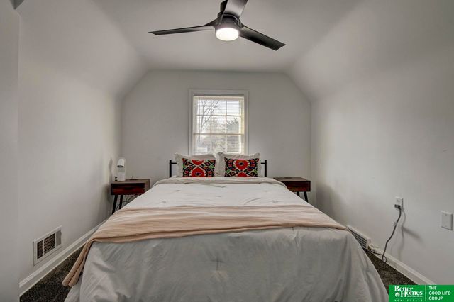 2002 N 55 Street, Omaha, NE 68104