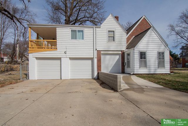 2002 N 55 Street, Omaha, NE 68104