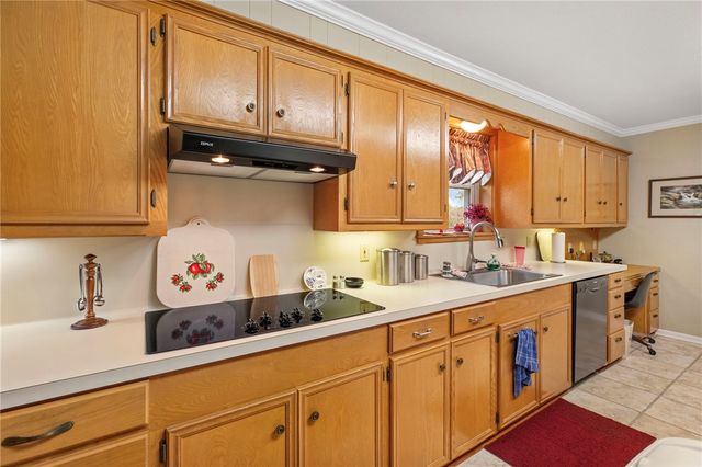 52 Golfview Drive, Hilltop Lakes, TX 77871