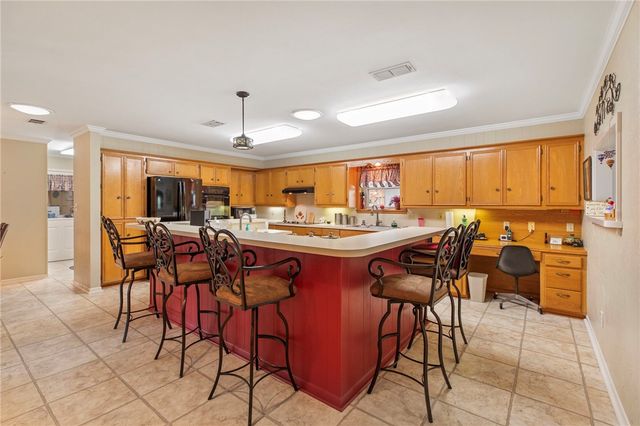 52 Golfview Drive, Hilltop Lakes, TX 77871