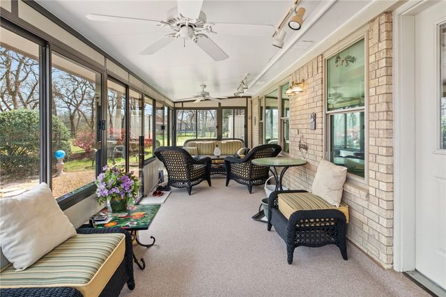 52 Golfview Drive, Hilltop Lakes, TX 77871