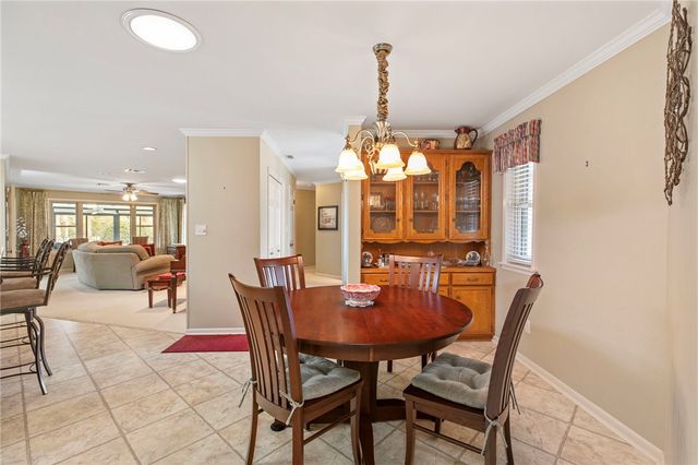 52 Golfview Drive, Hilltop Lakes, TX 77871