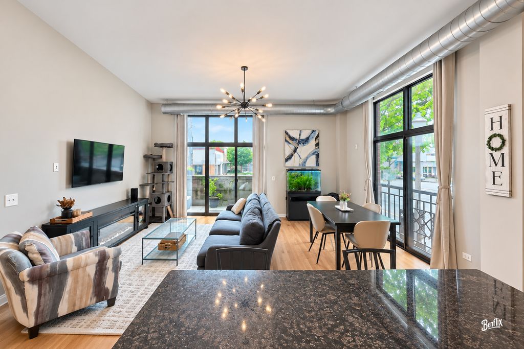 4011 N Francisco Avenue 111, Chicago, IL 60618 — photo 3