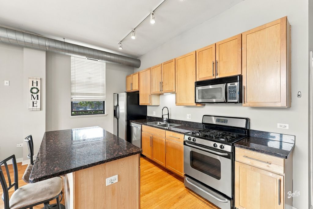4011 N Francisco Avenue 111, Chicago, IL 60618 — photo 5