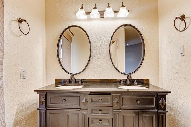 7350 Kirby Drive 5, Houston, TX 77030