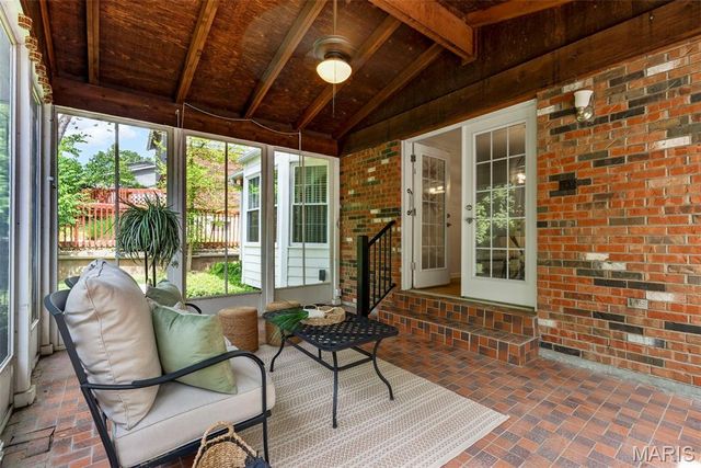 9901 Baywood Terrace, Sappington, MO 63126