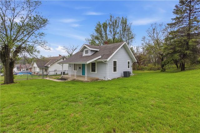 2622 N 38th Street, Kansas City, KS 66104