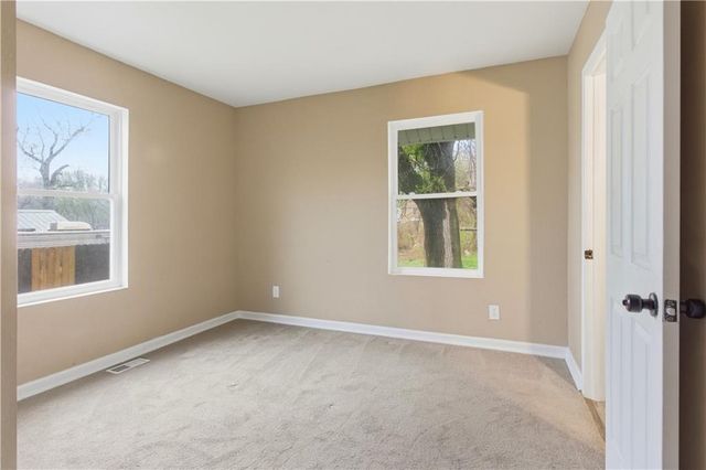 2622 N 38th Street, Kansas City, KS 66104