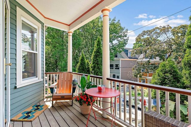 25 Banks St 2, Somerville, MA 02144