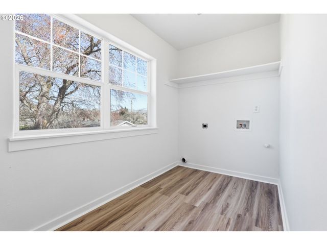 20612 Sw ROCKPORT Ln, Beaverton, OR 97006