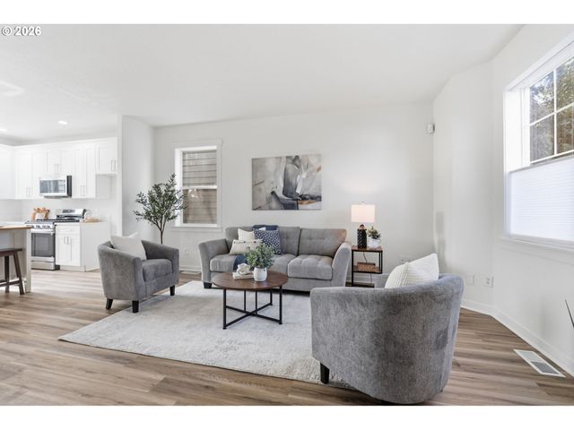 20612 Sw ROCKPORT Ln, Beaverton, OR 97006