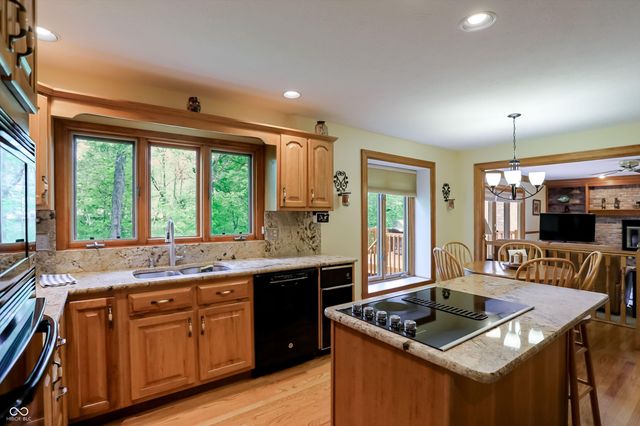 11826 Sea Star Drive, Indianapolis, IN 46256