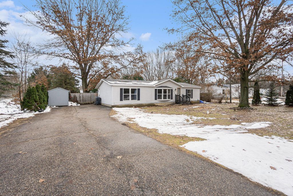 64919 30th Street, Antwerp Twp, MI 49065