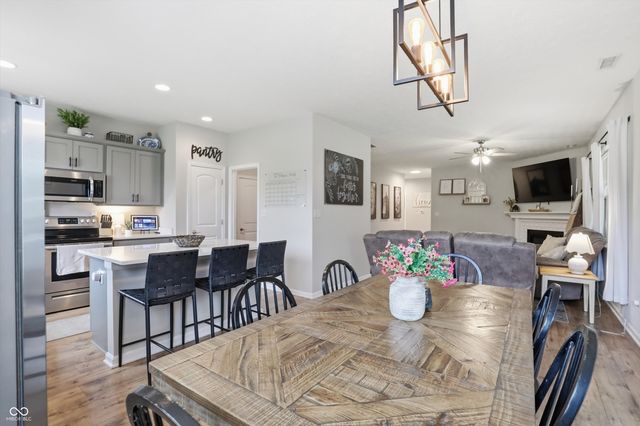 3670 E Waterford Court, Cloverdale, IN 46120