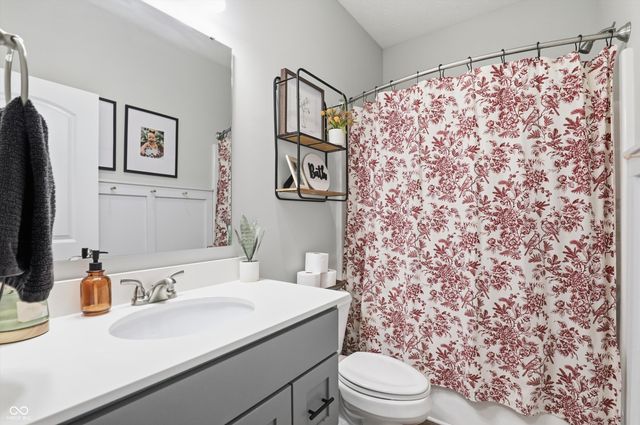 3670 E Waterford Court, Cloverdale, IN 46120